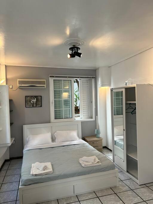 Appartement Urban Flat Next To Kalimarmaro à Athènes Extérieur photo