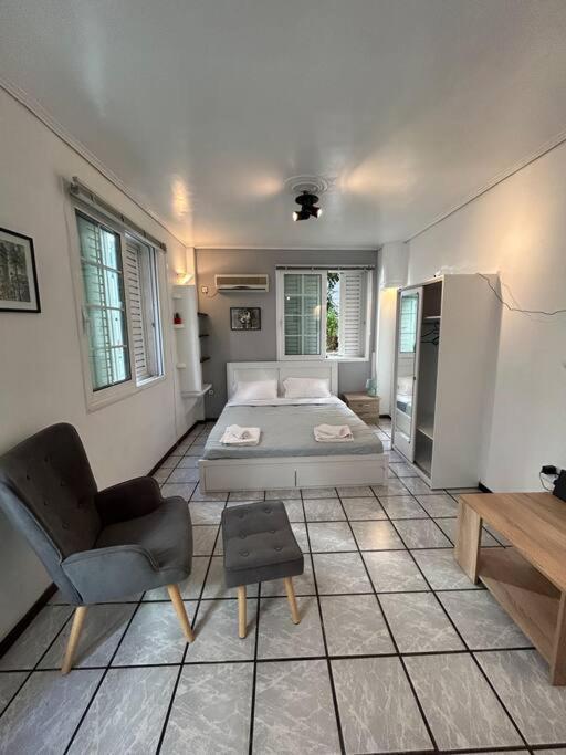Appartement Urban Flat Next To Kalimarmaro à Athènes Extérieur photo